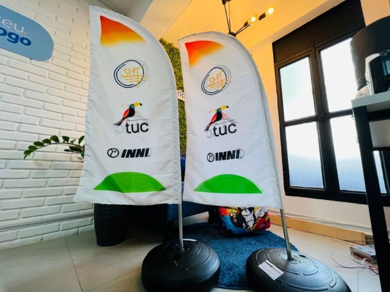 Wind Banner Personalizado em São Paulo Exemplo 4 | Cipriani Comunicação Visual
