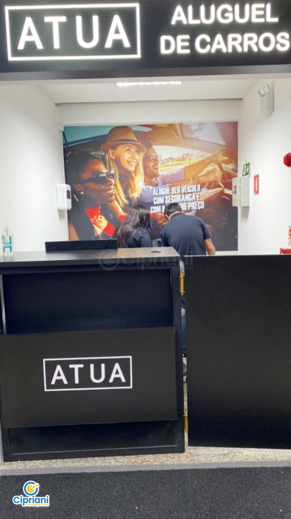 Adesivação de Stand para Aluguel de Carros, Cote Já 2 Imagem Adesivação de Stand para Aluguel de Carros, Cote Já 2 Imagem