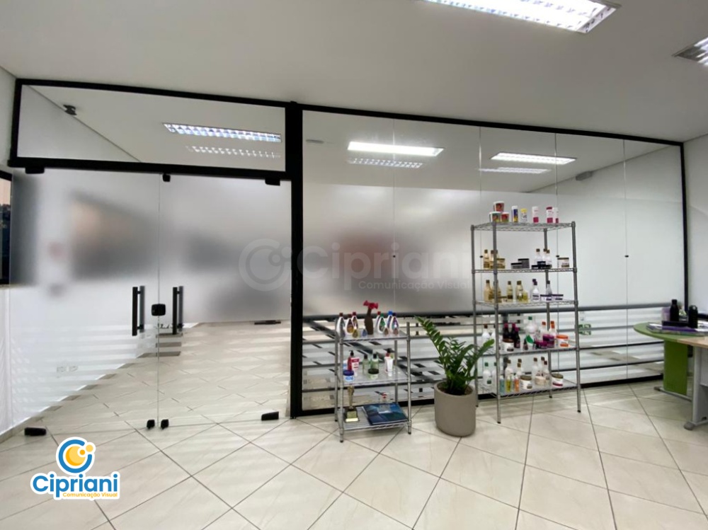 Adesivação Jateada para Porta de Vidro, Saiba Mais 1 Imagem Adesivação Jateada para Porta de Vidro, Saiba Mais 1 Imagem