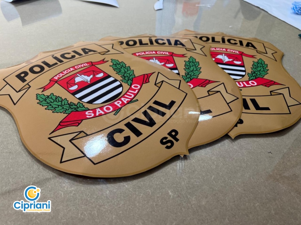 Adesivo Brasão para Carro Dourado e Vermelho Laminado 3 Imagem Adesivo Brasão para Carro Dourado e Vermelho Laminado 3 Imagem