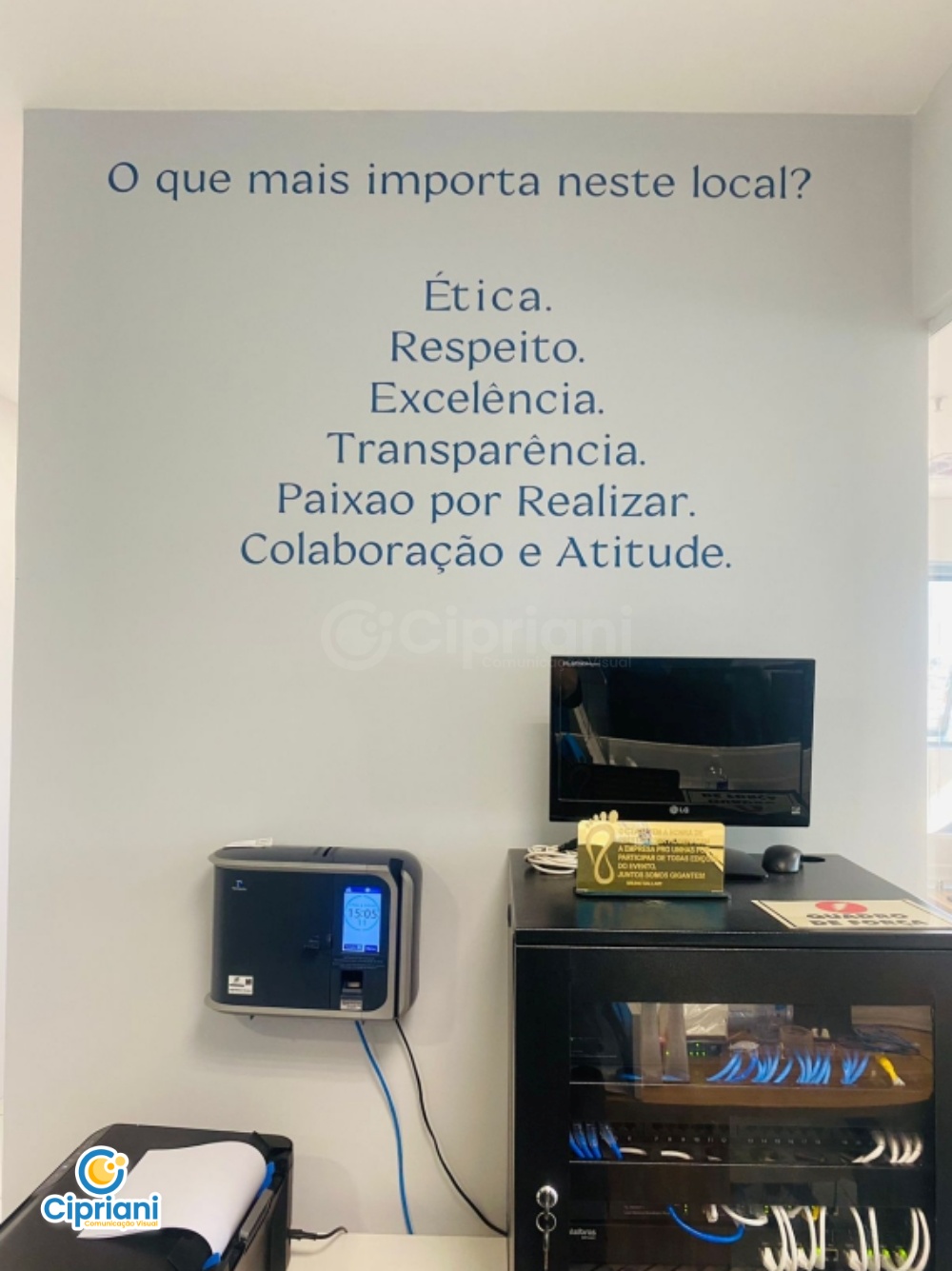 Adesivo para Escola de Beleza e Estética Rosa e Azul 4 Imagem Adesivo para Escola de Beleza e Estética Rosa e Azul 4 Imagem