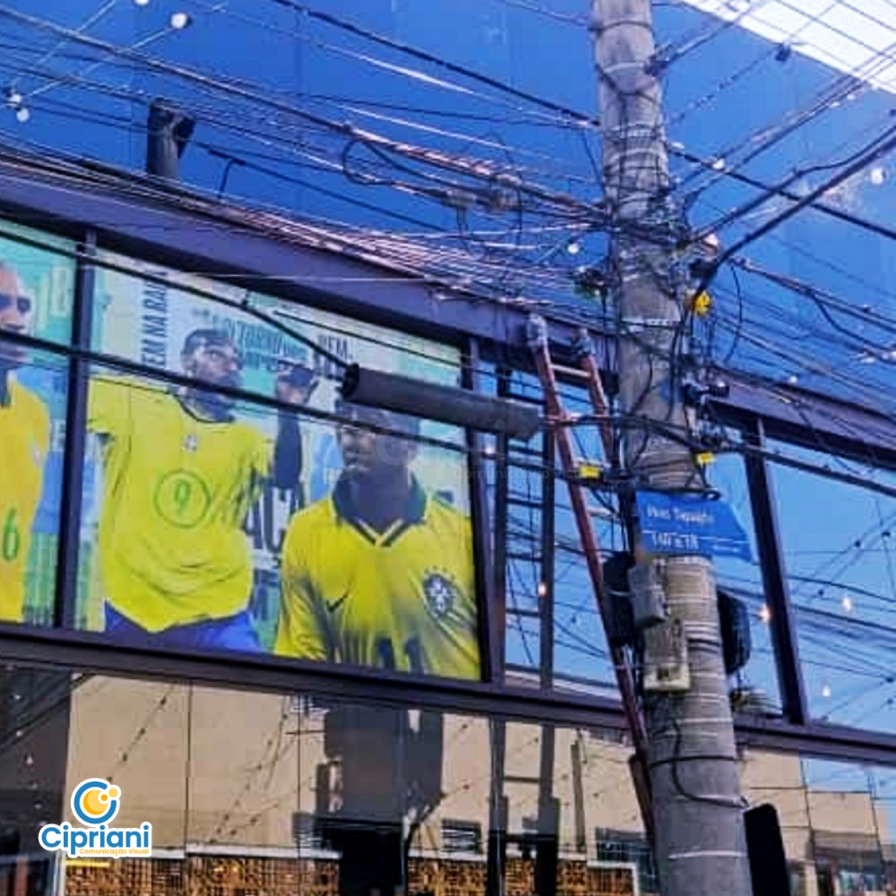 Adesivo para Janelas de Restaurante Verde e Amarelo 1 Imagem Adesivo para Janelas de Restaurante Verde e Amarelo 1 Imagem