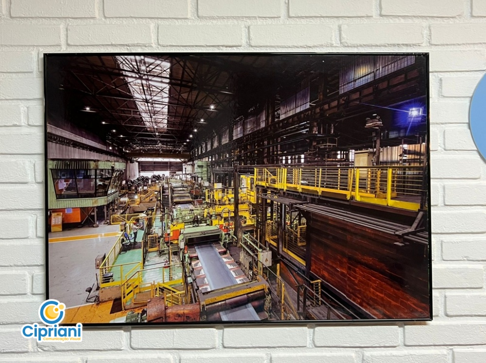 Adesivo para Quadro de MDF em Fábrica Marrom e Amarelo 1 Imagem Adesivo para Quadro de MDF em Fábrica Marrom e Amarelo 1 Imagem