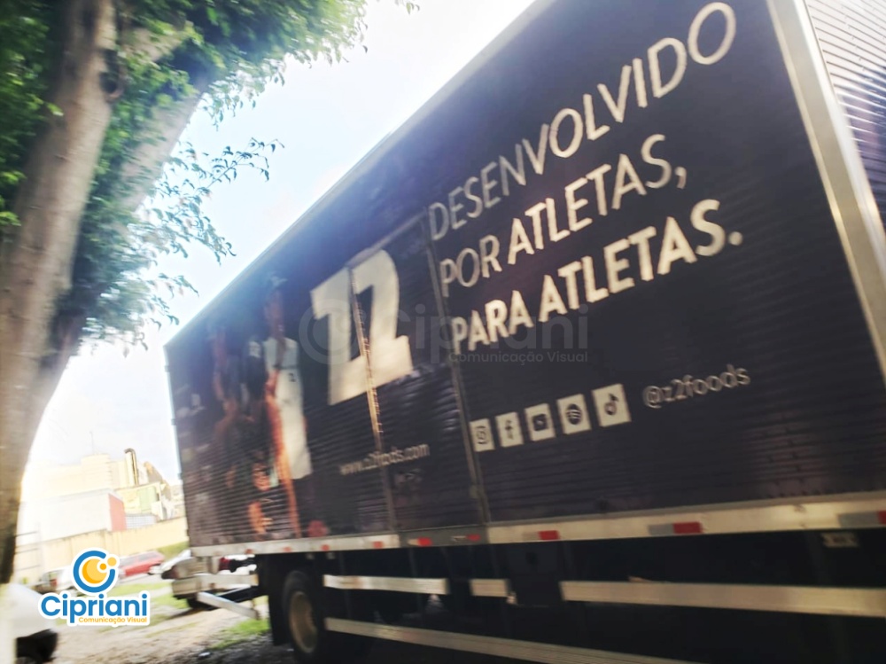 Adesivo para Veículo Caminhão Baú Corrugado Azul e Branco 1 Imagem Adesivo para Veículo Caminhão Baú Corrugado Azul e Branco 1 Imagem