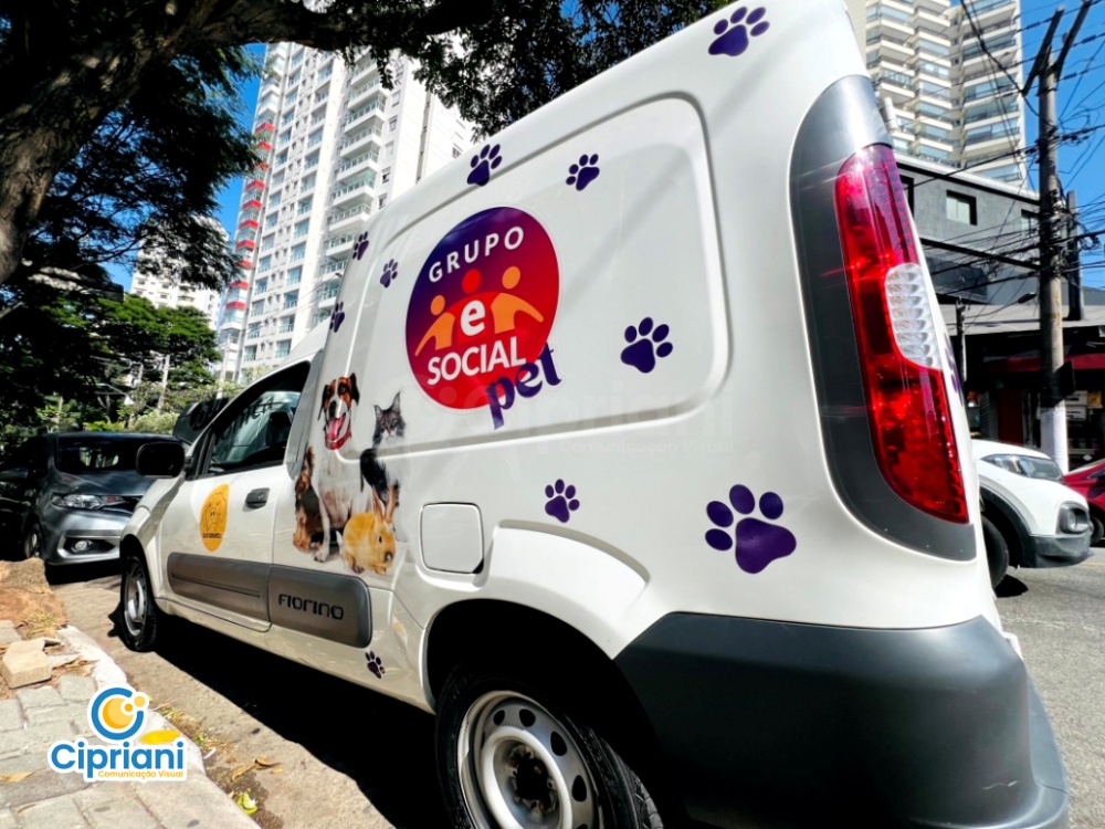 Adesivo para Veículo Fiorino de Pet Shop Roxo e Vermelho 2 Imagem Adesivo para Veículo Fiorino de Pet Shop Roxo e Vermelho 2 Imagem