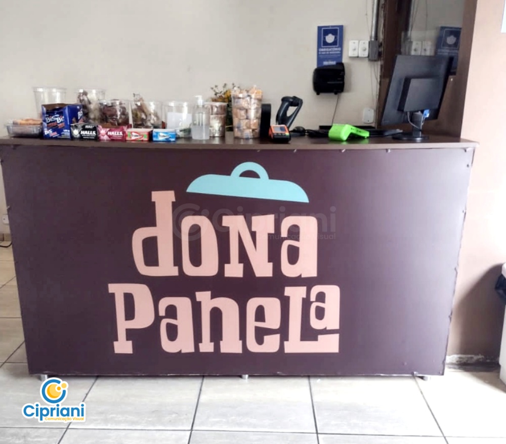 Adesivos para Balcão de Restaurante Marrom e Amarelo 1 Imagem Adesivos para Balcão de Restaurante Marrom e Amarelo 1 Imagem
