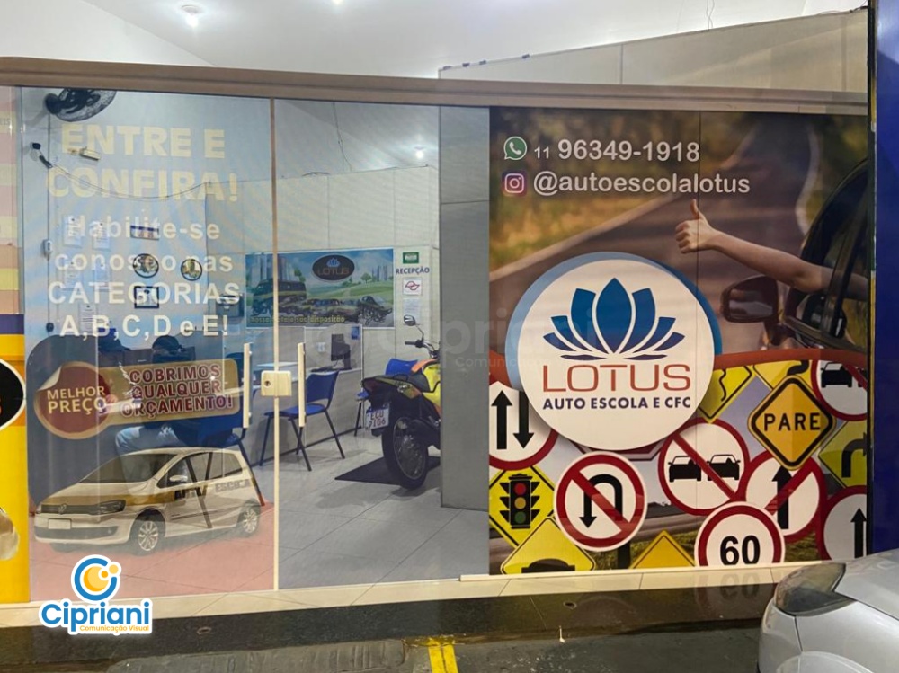 Adesivos para Porta de Auto Escola, Cores Amarelo e Azul 1 Imagem Adesivos para Porta de Auto Escola, Cores Amarelo e Azul 1 Imagem