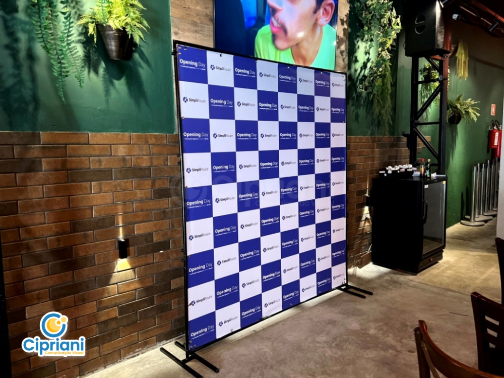 Backdrop para Evento em Bar na Faria Lima, Conheça 2 Imagem Backdrop para Evento em Bar na Faria Lima, Conheça 2 Imagem