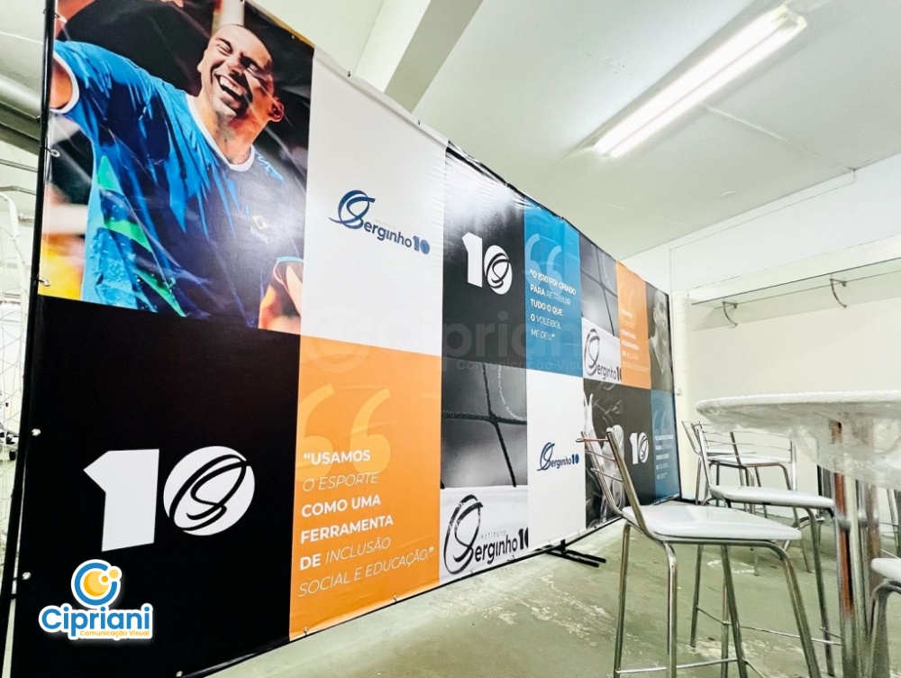 Backdrop para Lona de Evento em Ginásio, Compre Online 1 Imagem Backdrop para Lona de Evento em Ginásio, Compre Online 1 Imagem