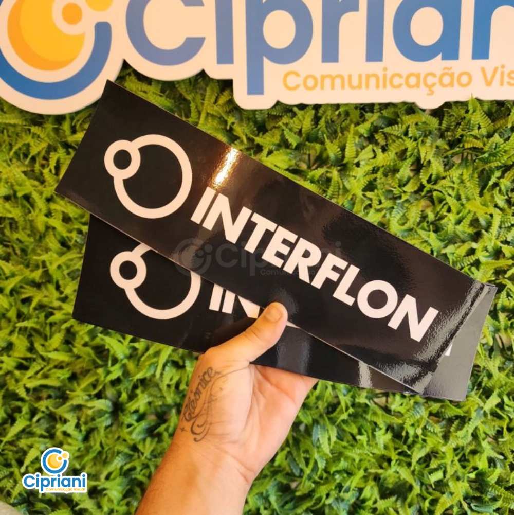 Imã Adesivado Personalizado Pequeno Preto e Branco 1 Imagem Imã Adesivado Personalizado Pequeno Preto e Branco 1 Imagem