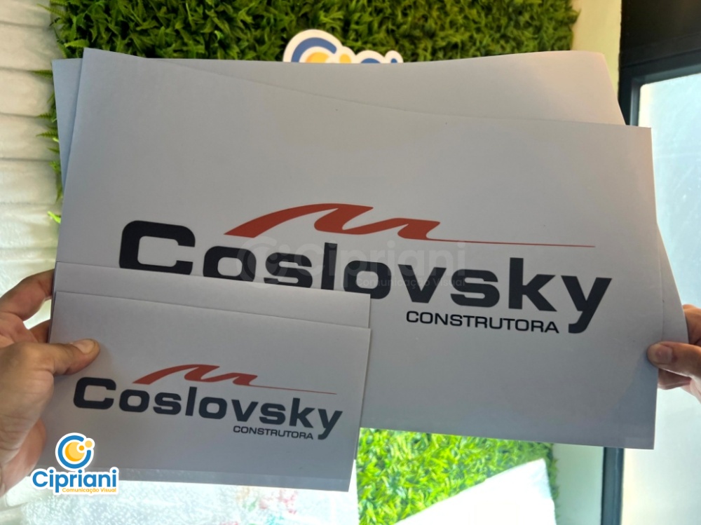 Imãs com Logotipo para Construtora em Laranja e Preto 1 Imagem Imãs com Logotipo para Construtora em Laranja e Preto 1 Imagem