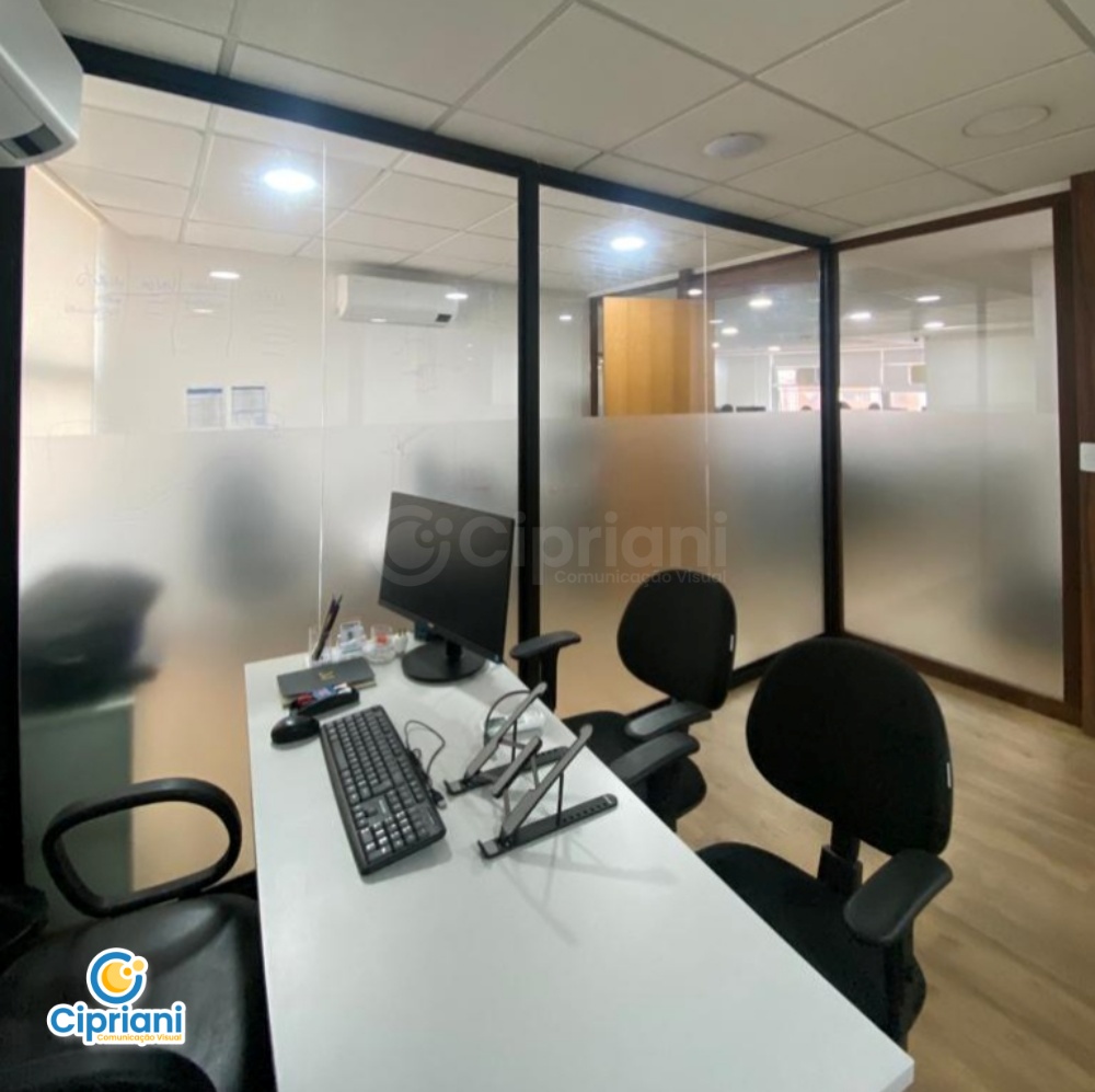Película Jateada para Cobertura Parcial de Vidro, Saiba Mais 1 Imagem Película Jateada para Cobertura Parcial de Vidro, Saiba Mais 1 Imagem