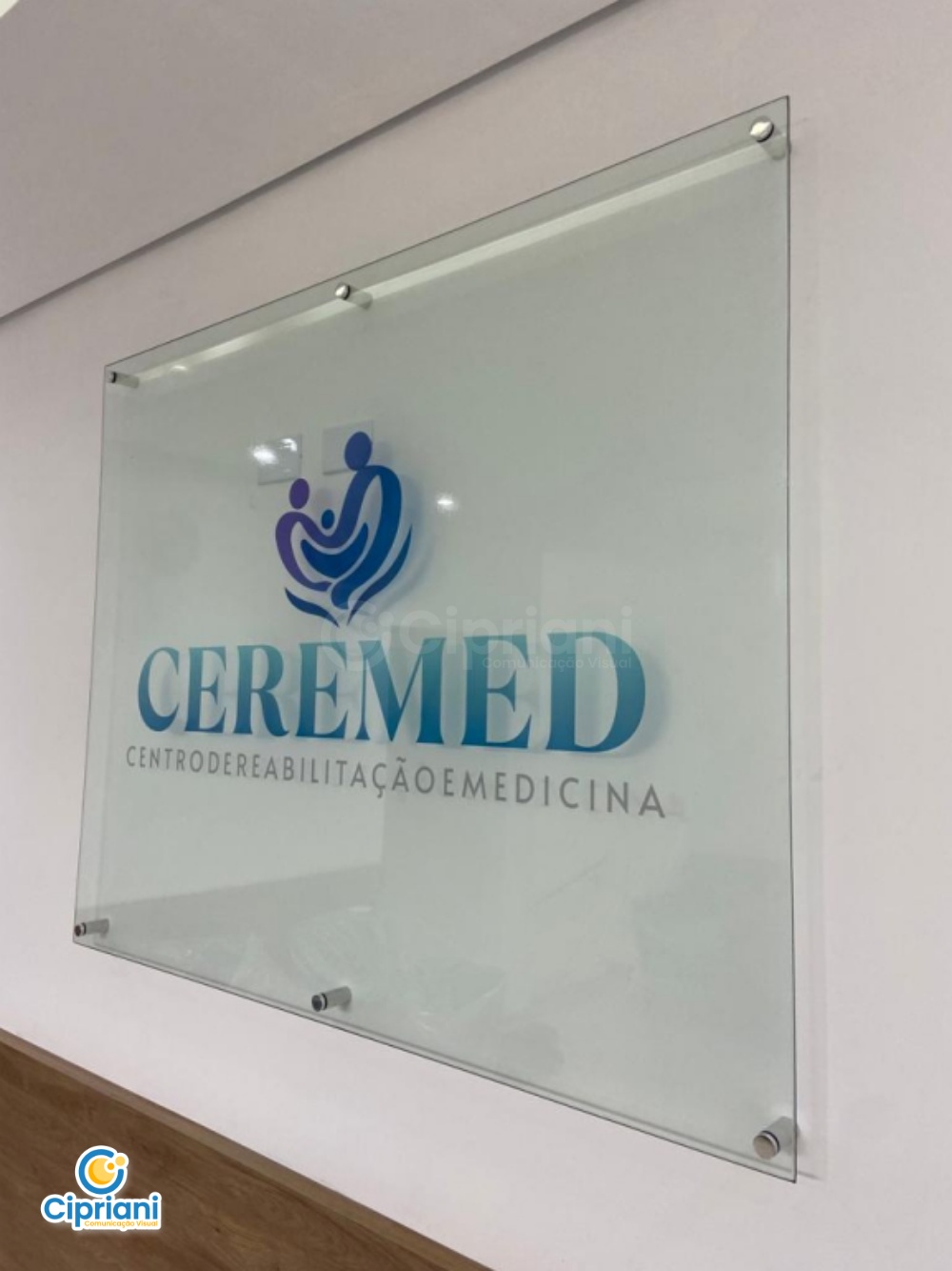 Placa de Vidro para Clínica Azul e Transparente, Veja Mais 2 Imagem Placa de Vidro para Clínica Azul e Transparente, Veja Mais 2 Imagem