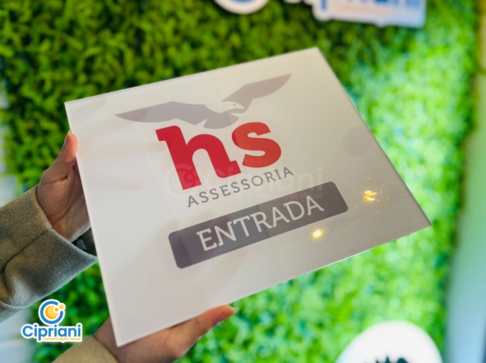 Placas Acrílico 5mm com Impressão Vermelho e Branco 1 Imagem Placas Acrílico 5mm com Impressão Vermelho e Branco 1 Imagem