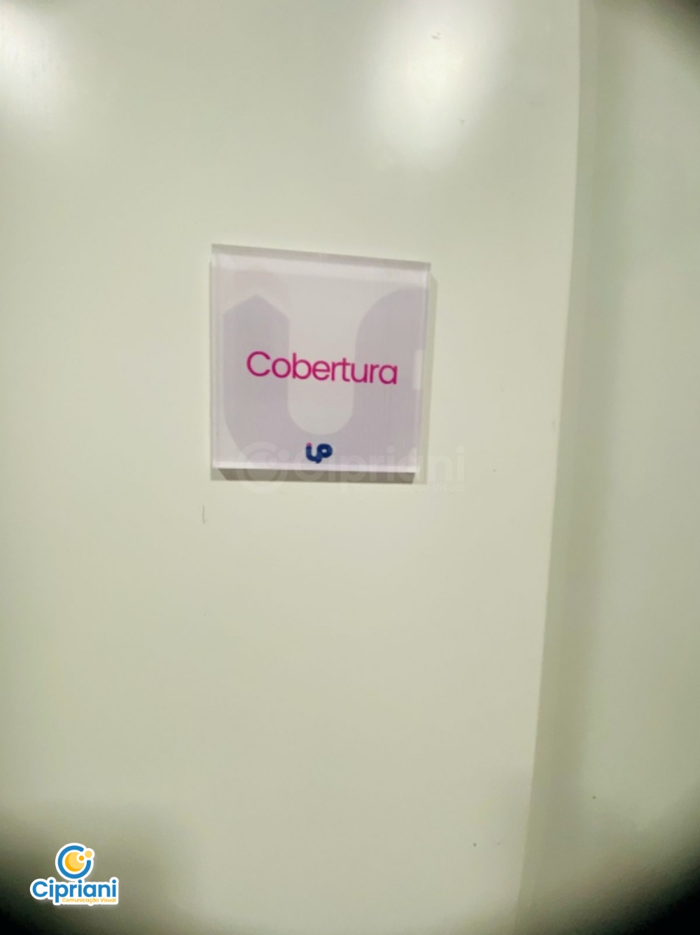 Placas Acrílico para Porta de Quarto Rosa e Branco 1 Imagem Placas Acrílico para Porta de Quarto Rosa e Branco 1 Imagem
