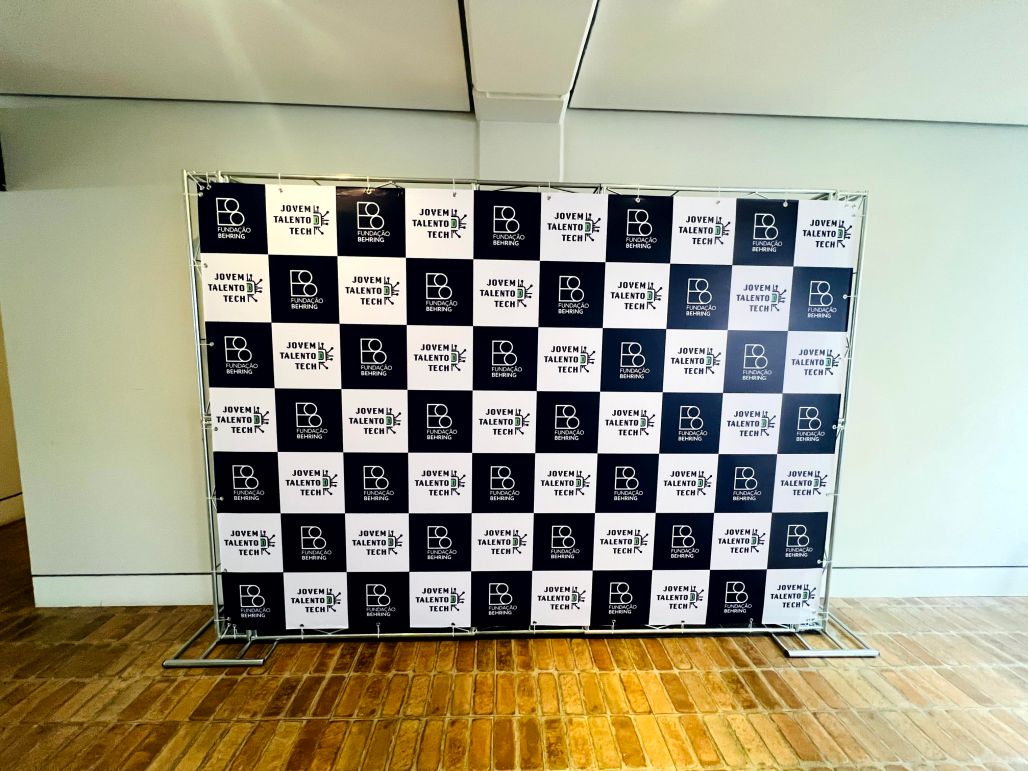 Lona Backdrop para Evento em São Paulo, Visite nossa Loja 1 Imagem Lona Backdrop para Evento em São Paulo, Visite nossa Loja 1 Imagem