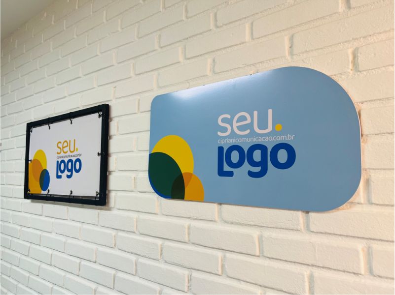 Painel de PVC com Adesivo  | Cipriani Comunicação Visual em São Paulo SP