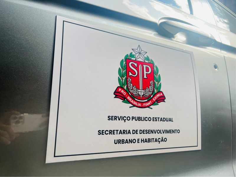 Placa de Imã Adesivada em São Paulo, Descubra Mais Imagem Principal Placa de Imã Adesivada em São Paulo, Descubra Mais Imagem Principal
