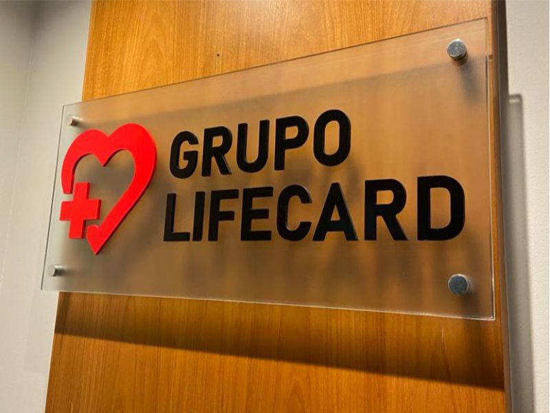 Placa de Vidro Personalizada para Recepção, Saiba Mais Imagem Principal Placa de Vidro Personalizada para Recepção, Saiba Mais Imagem Principal