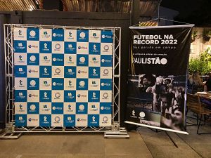 Boxtruss para Eventos Corporativos com Personalização | Cipriani Comunicação Visual em São Paulo SP
