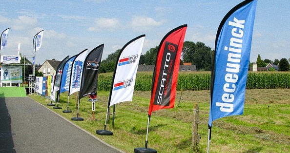 Wind Banner Dupla Face Personalizado SP, Fale Conosco Imagem Principal Wind Banner Dupla Face Personalizado SP, Fale Conosco Imagem Principal